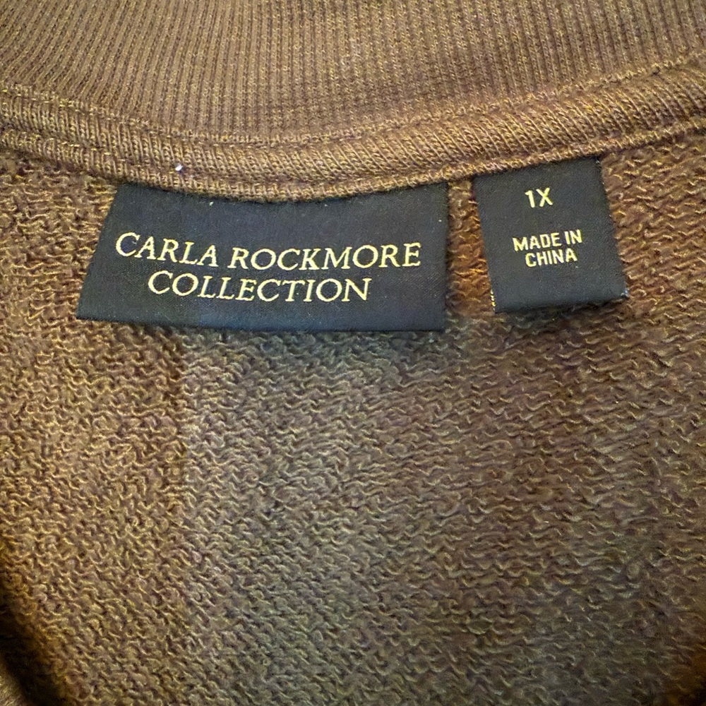Carla Rockmore Collection oliveWomen's Top.  Look 👀 for my pants